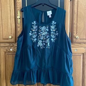 Knox Rose Teal Embroidered Sleeveless Top.  EUC